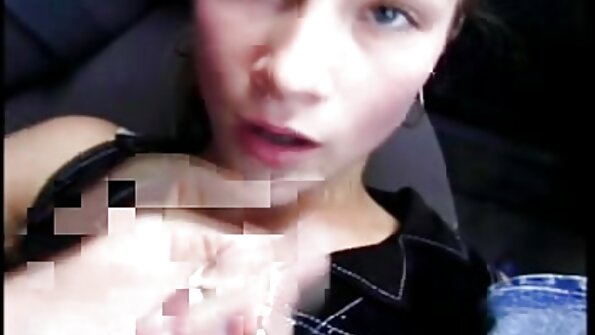 Bailey Brookes ist ein kleines Mädchen, das um einen Schwanz bettelt